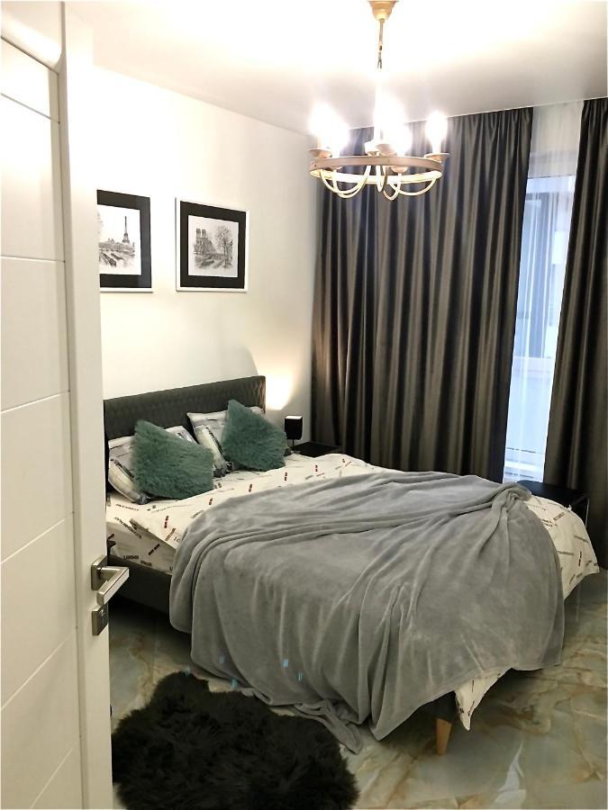 4-Room Jacuzzi Apartment Leopoli Esterno foto