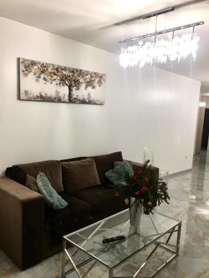 4-Room Jacuzzi Apartment Leopoli Esterno foto