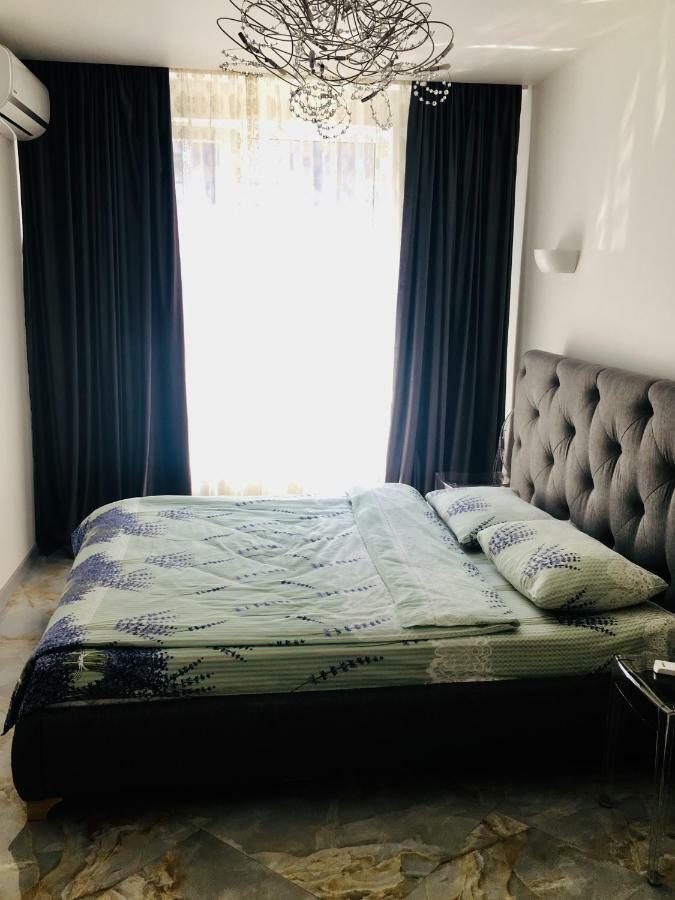 4-Room Jacuzzi Apartment Leopoli Esterno foto